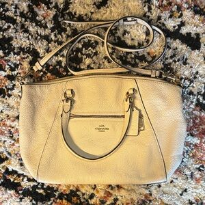 Coach Off-White Leather Shoulder Bag